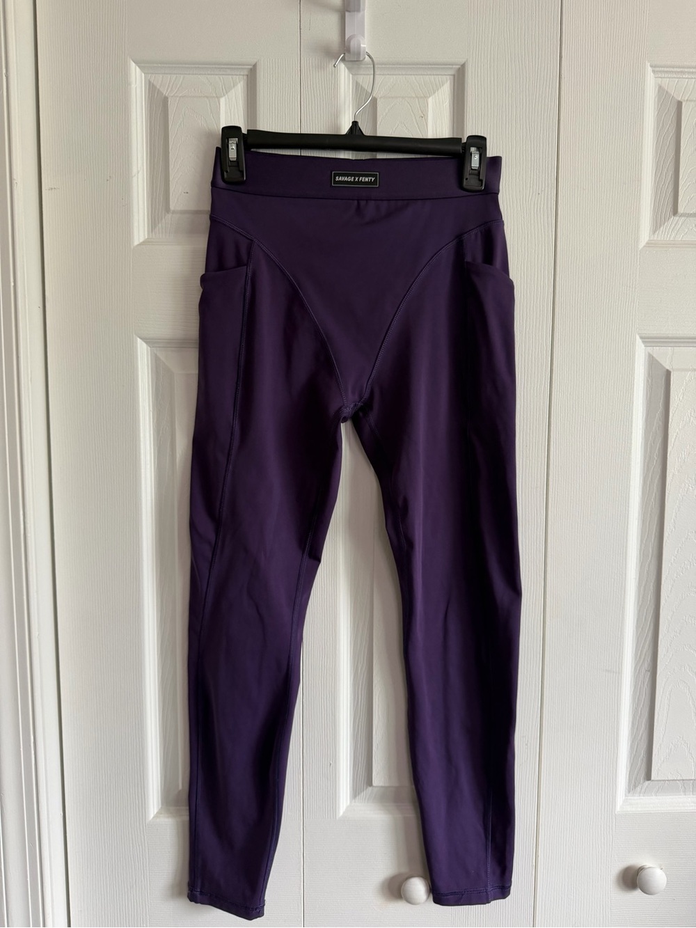 Savage X Fenty Purple Athletic Leggings with Side Pockets